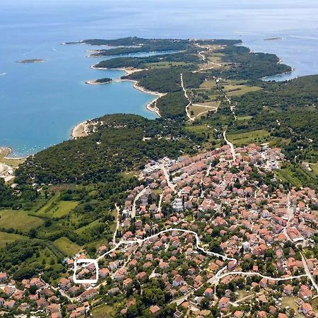 Apartma Soncek Premantura Buitenkant foto