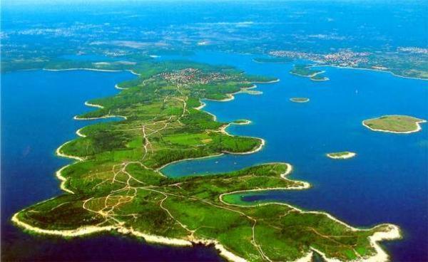 Apartma Soncek Premantura Buitenkant foto