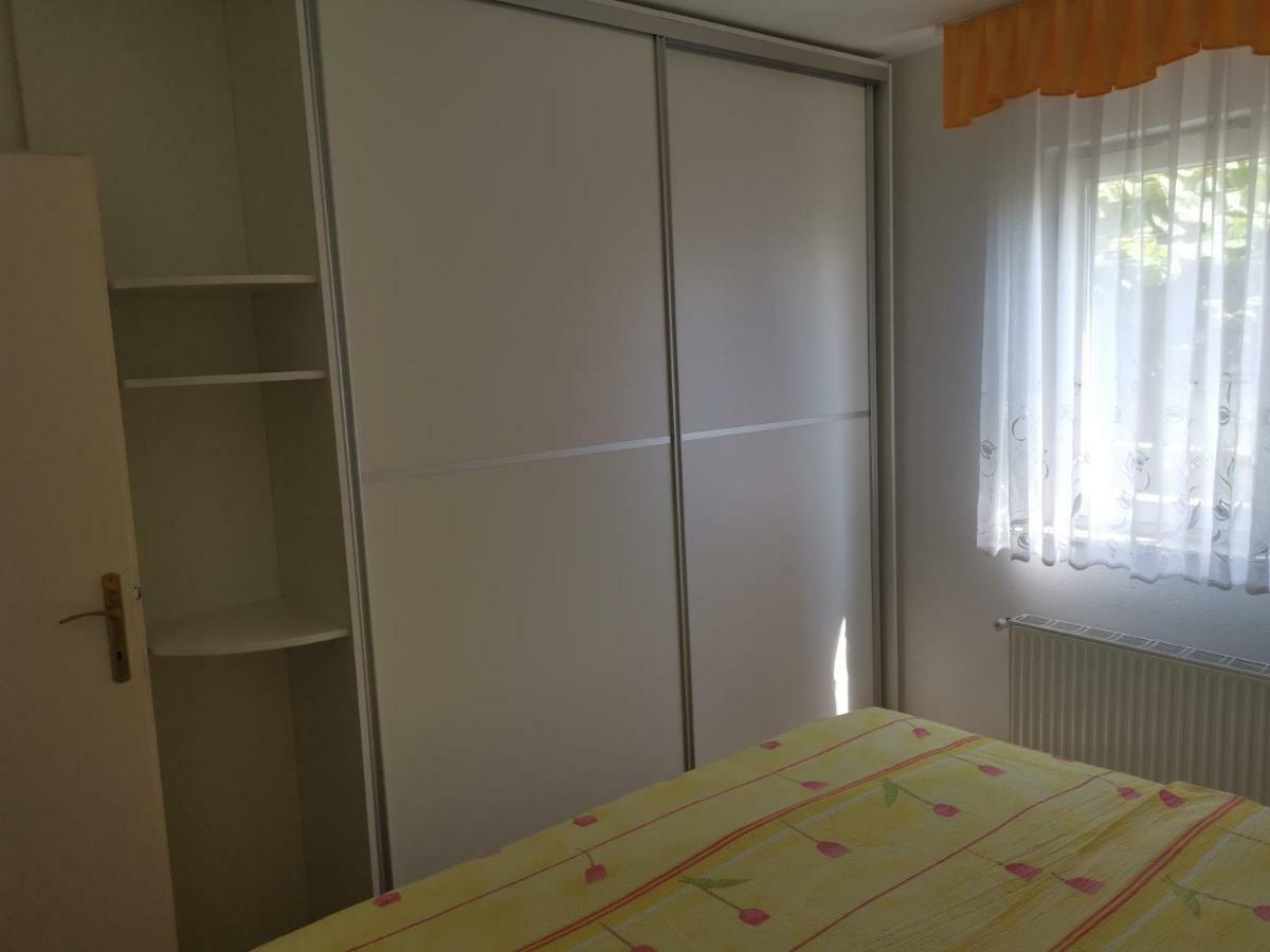 Apartma Soncek Premantura Buitenkant foto