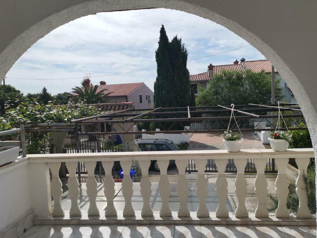 Apartma Soncek Premantura Buitenkant foto